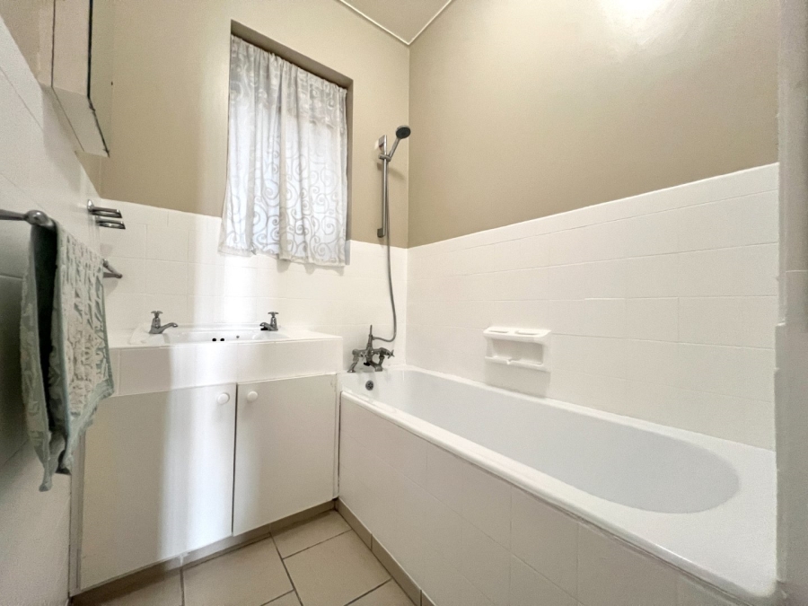 2 Bedroom Property for Sale in St Georges Park Eastern Cape